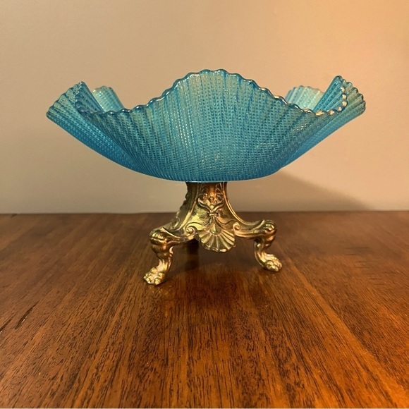 Vintage Blue Venetian Glass Bowl With Brass Stand Gold
Trim Italy 5" H x 9.75" D - Picture 1 of 8